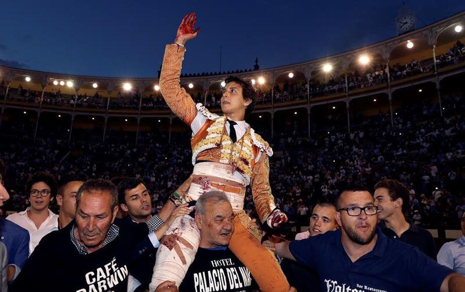 Roca Rey: de una cornada a un gran triunfo en Madrid