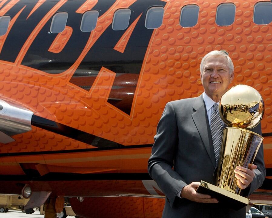 El baloncesto nuevamente de luto: falleció Jerry West, el jugador que se convirtió en el logo de la NBA