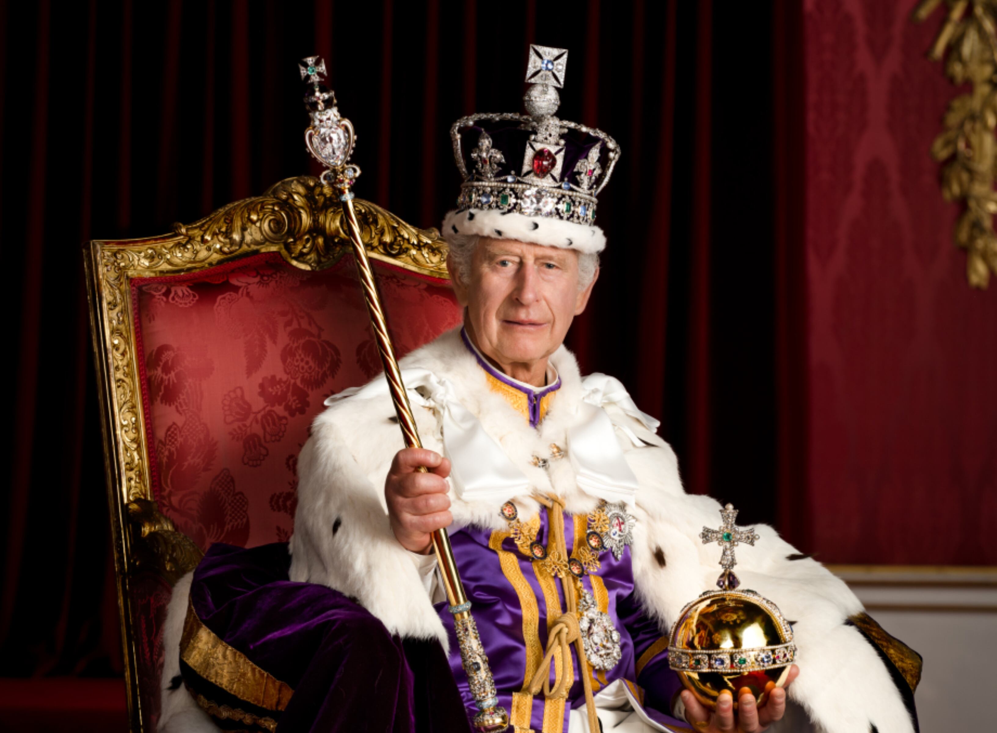 El after party de la Familia Real tras la  coronación del rey Carlos III, según la Inteligencia Artificial