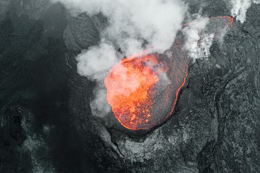 Turista cayó a un volcán activo mientras posaba para una foto